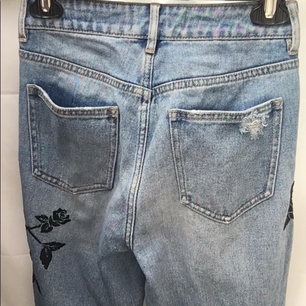 PacSun Floral Embroidered Distressed Denim Mom Jeans Elevated Modern Style - Picture 7 of 10